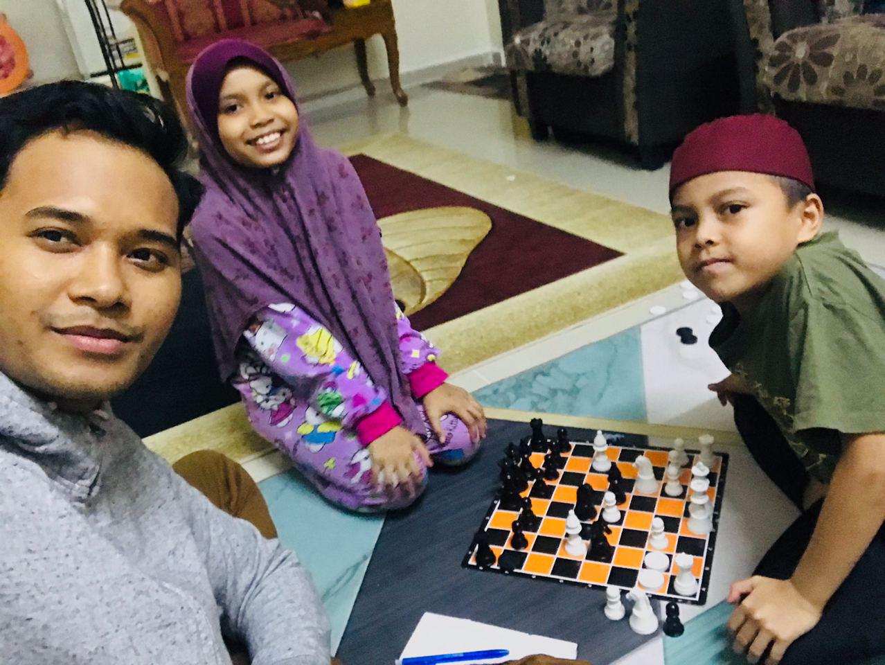 Diskusi Catur