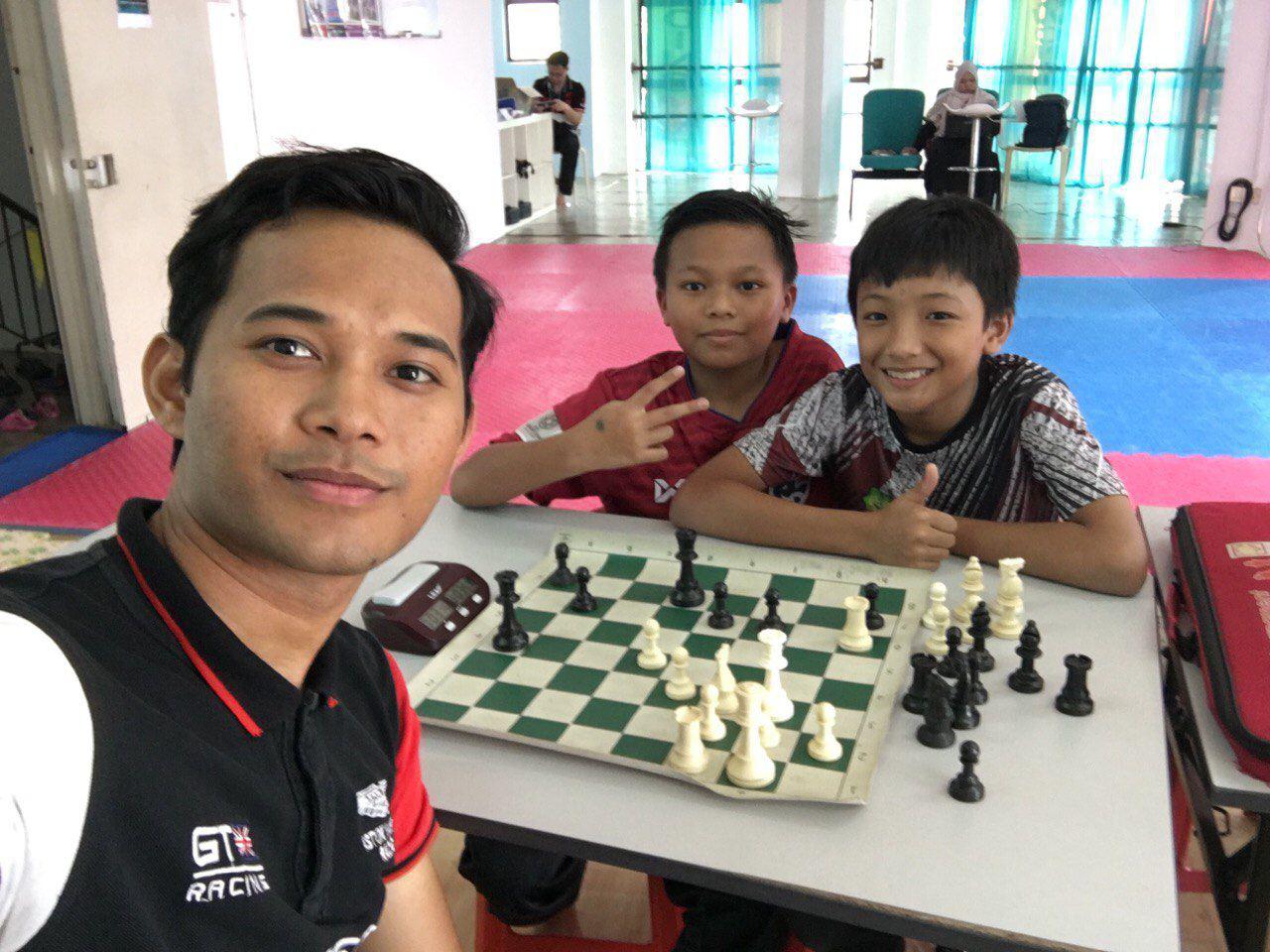 Sesi Belajar Catur