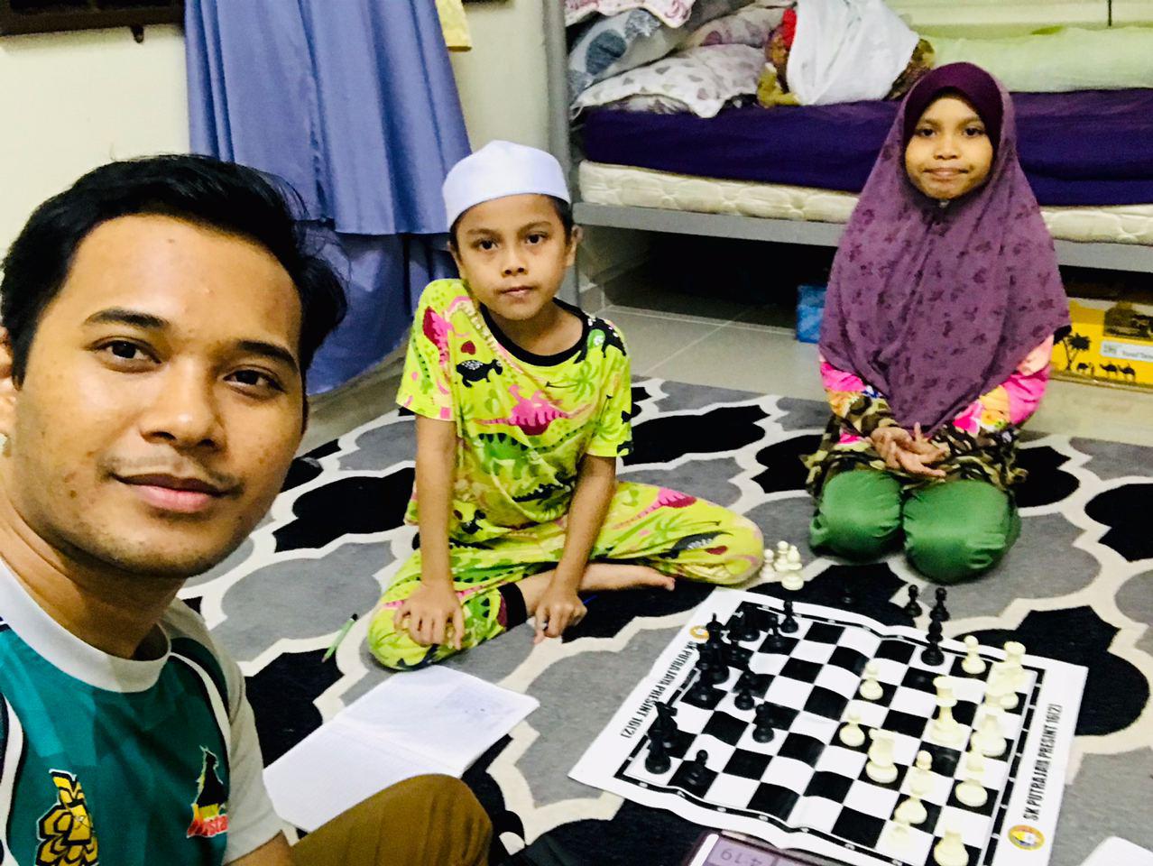 Praktek Strategi